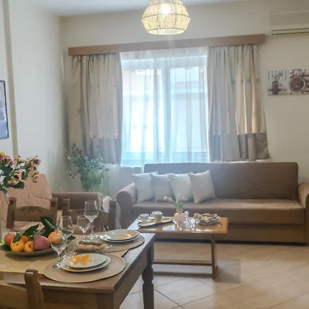 Melina's House Апартаменти